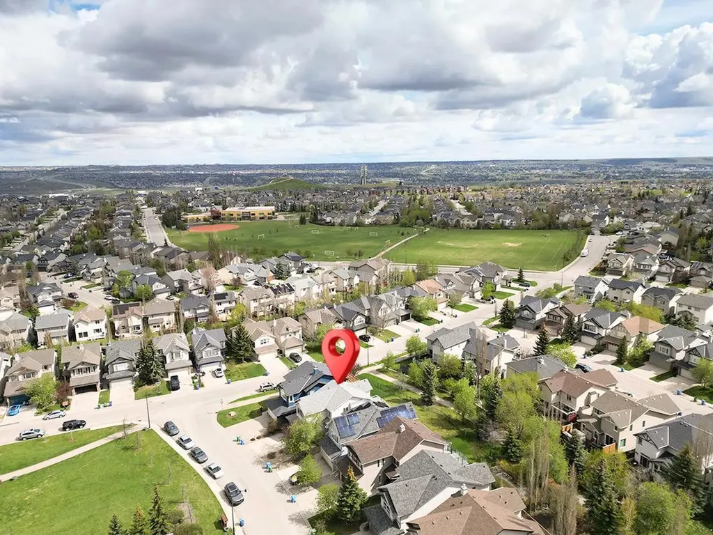143 Cougarstone Square SW Calgary AB T3H 5J4