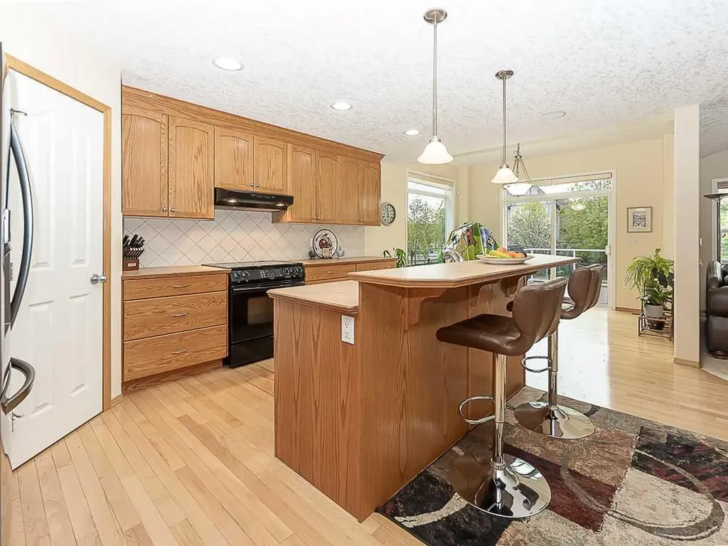 143 Cougarstone Square SW Calgary AB T3H 5J4