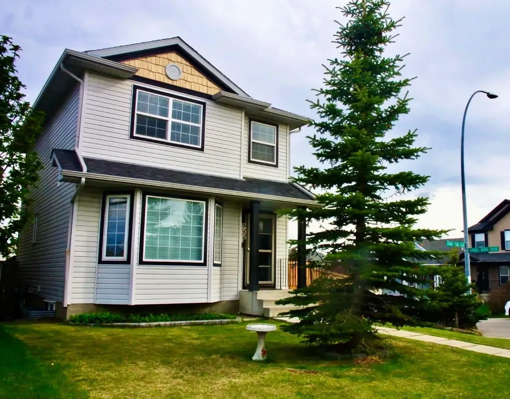 255 Citadel Acres Close NW Calgary AB T3G 5A7