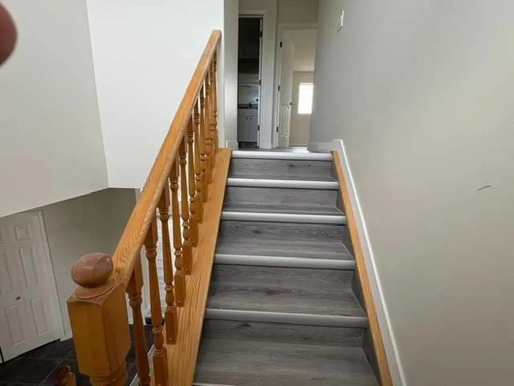 531 Stonegate Road NW Airdrie AB T4B 2Z9