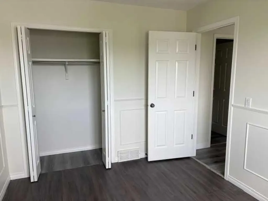 531 Stonegate Road NW Airdrie AB T4B 2Z9