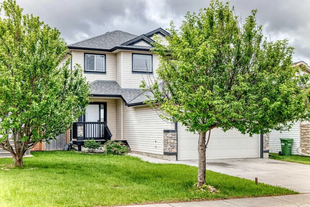 531 Stonegate Road NW Airdrie AB T4B 2Z9