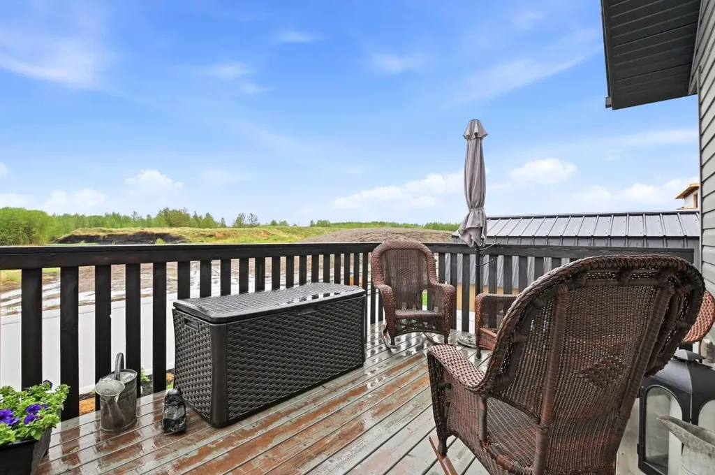 4431 53 Street Rocky Mountain House AB T4T 0C3