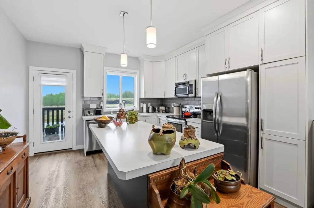 4431 53 Street Rocky Mountain House AB T4T 0C3