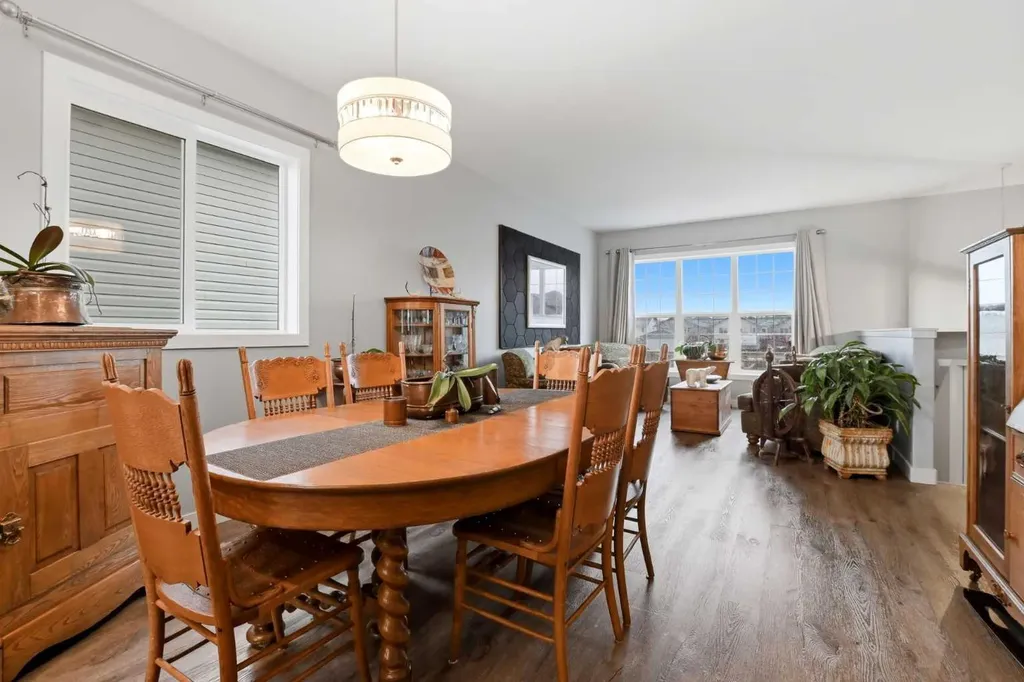 4431 53 Street Rocky Mountain House AB T4T 0C3