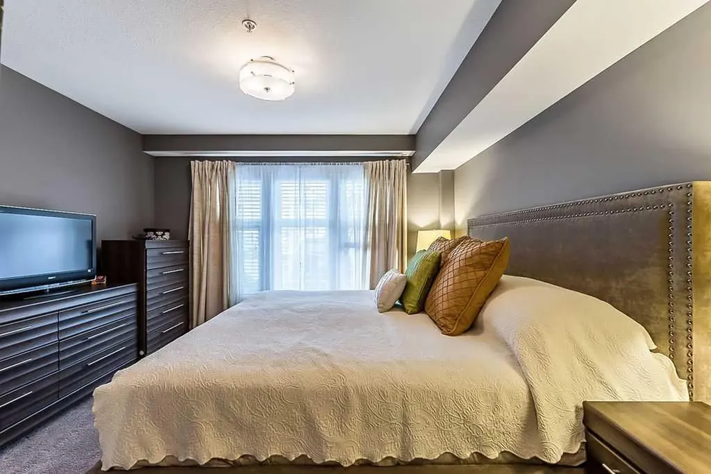 11 Mahogany Row SE Calgary AB T3M 2L6
