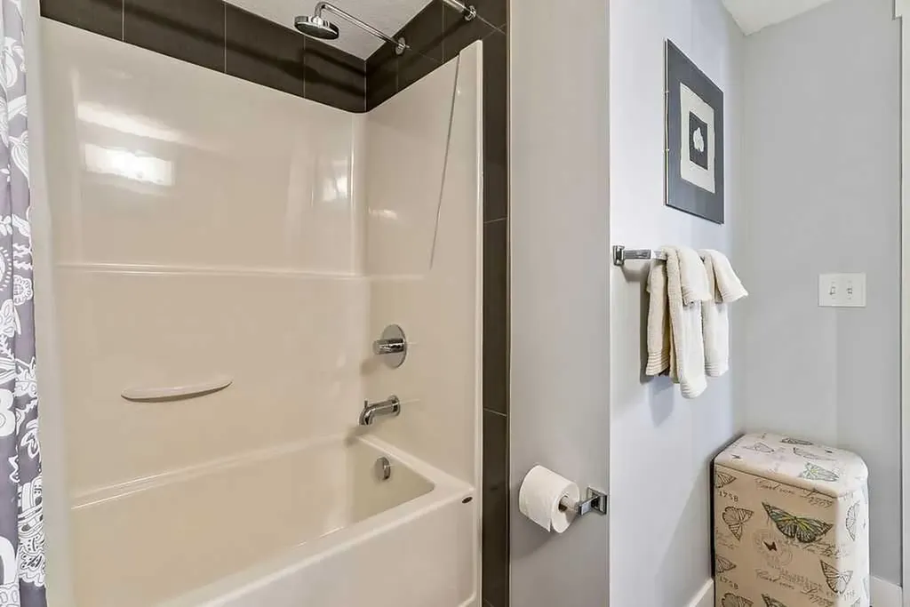 11 Mahogany Row SE Calgary AB T3M 2L6