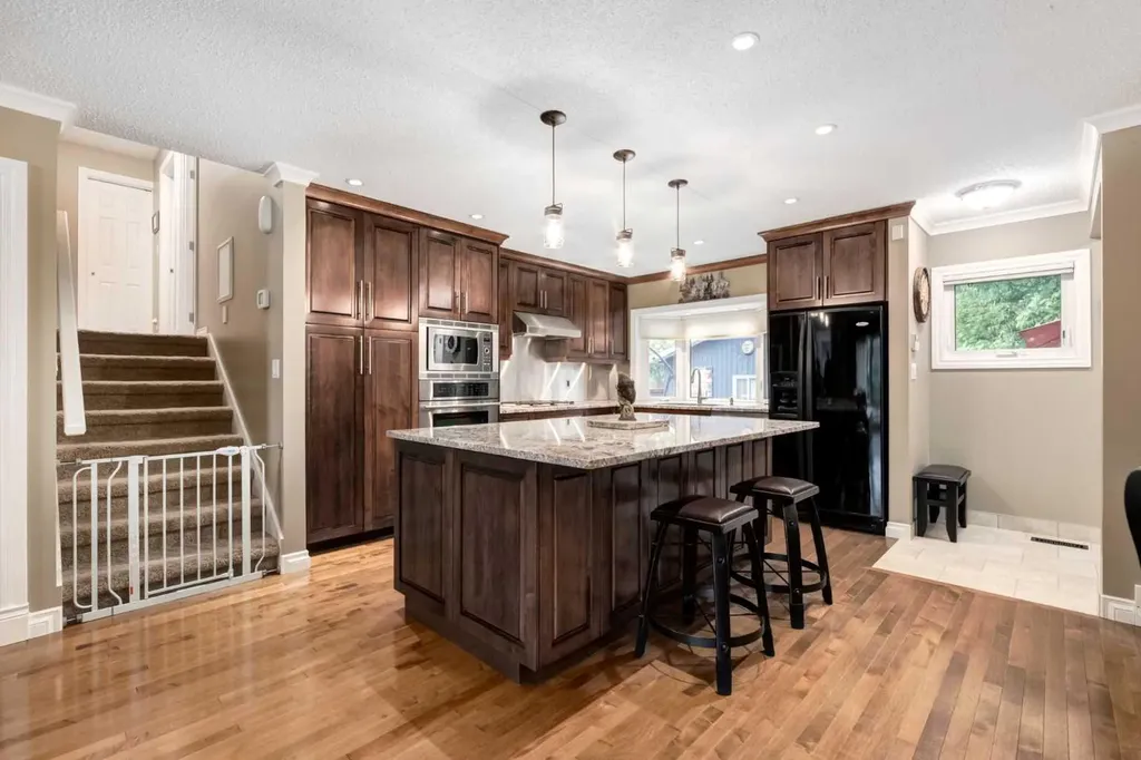 180 Parkridge Place SE Calgary AB T2J 4V9