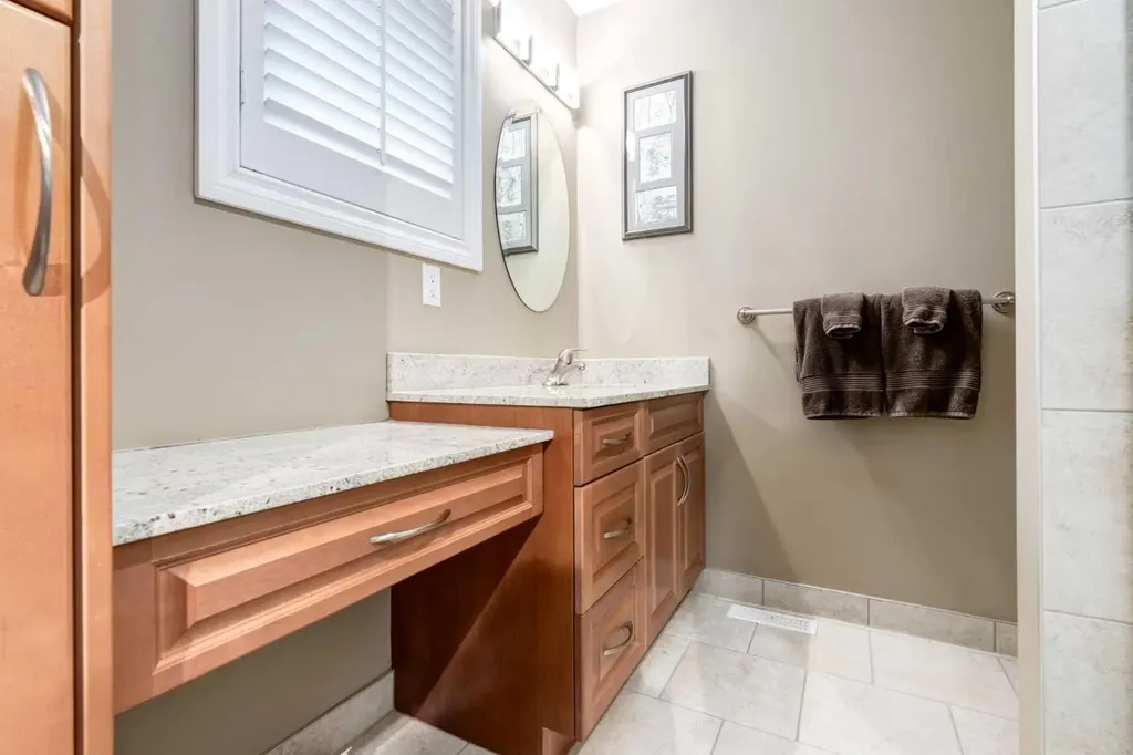 180 Parkridge Place SE Calgary AB T2J 4V9