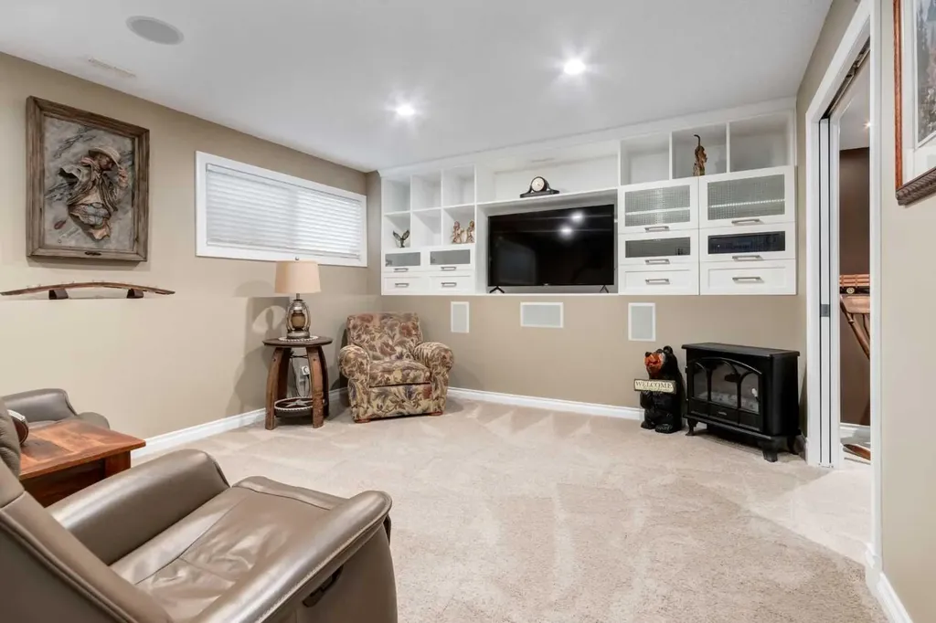 180 Parkridge Place SE Calgary AB T2J 4V9