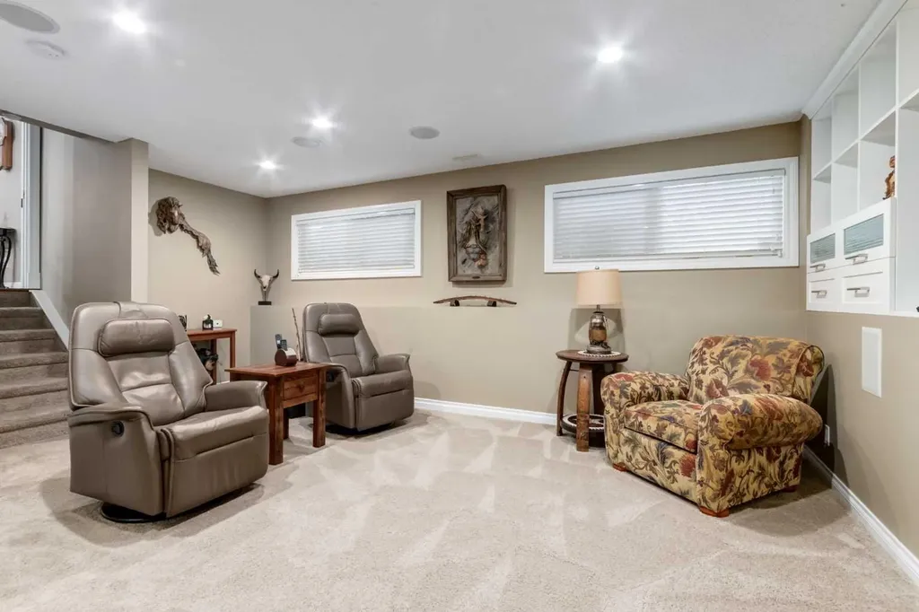 180 Parkridge Place SE Calgary AB T2J 4V9