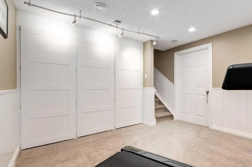 180 Parkridge Place SE Calgary AB T2J 4V9