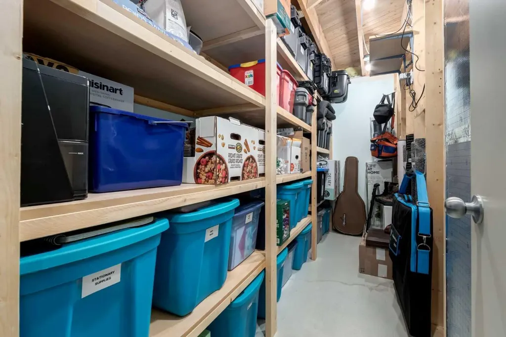 180 Parkridge Place SE Calgary AB T2J 4V9