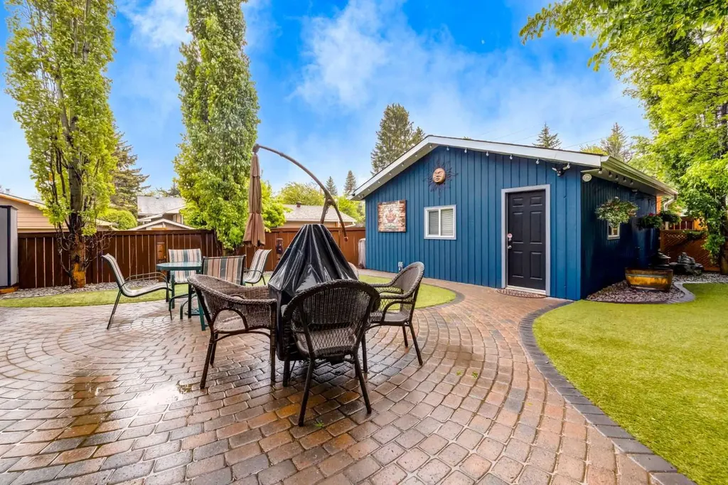 180 Parkridge Place SE Calgary AB T2J 4V9