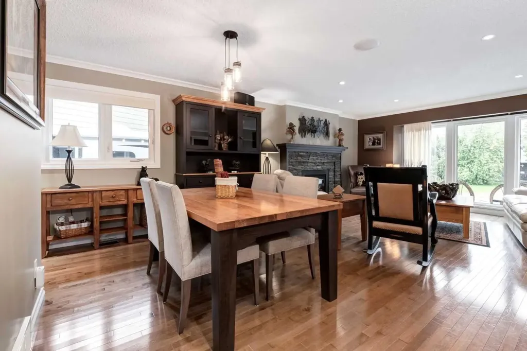 180 Parkridge Place SE Calgary AB T2J 4V9