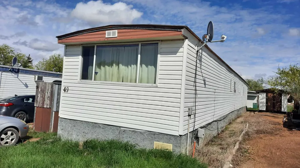 49 Greenwood Villa Drumheller AB T0J0Y2