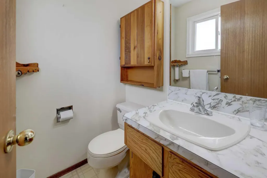 3444 Temple Way NE Calgary AB T1Y 3B7