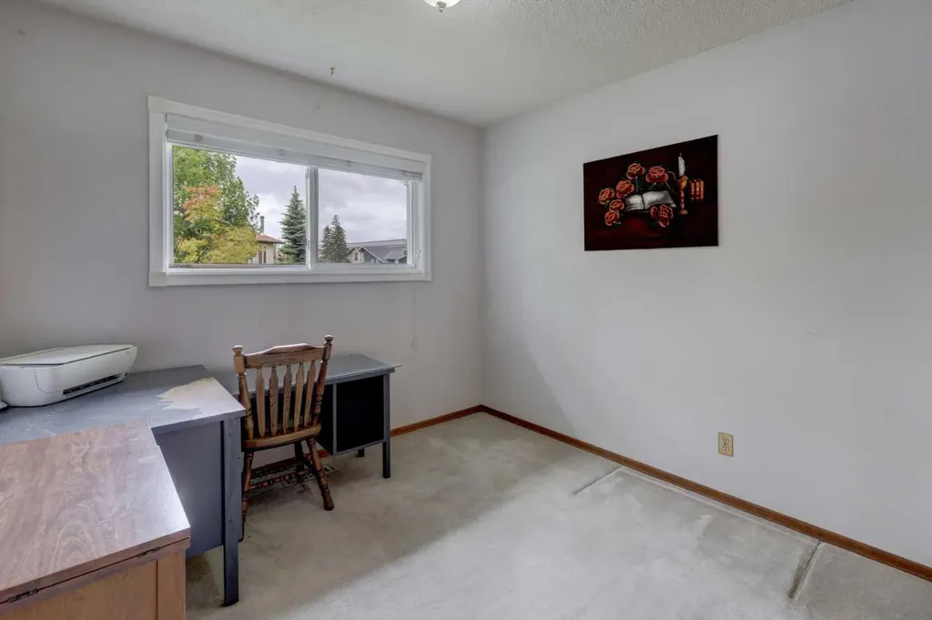 3444 Temple Way NE Calgary AB T1Y 3B7