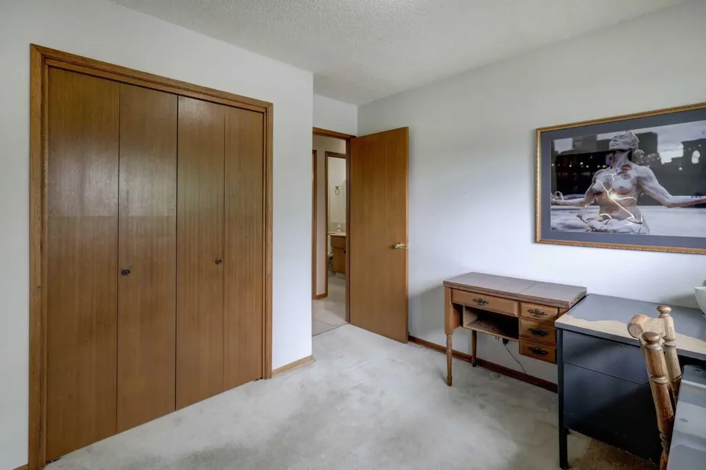 3444 Temple Way NE Calgary AB T1Y 3B7