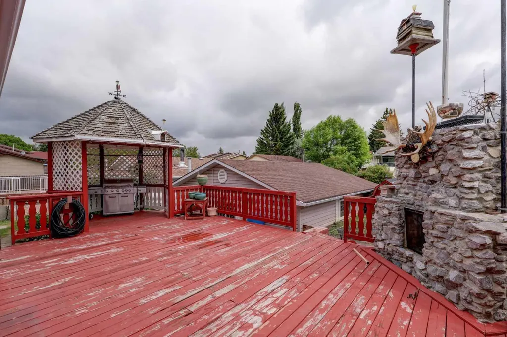 3444 Temple Way NE Calgary AB T1Y 3B7