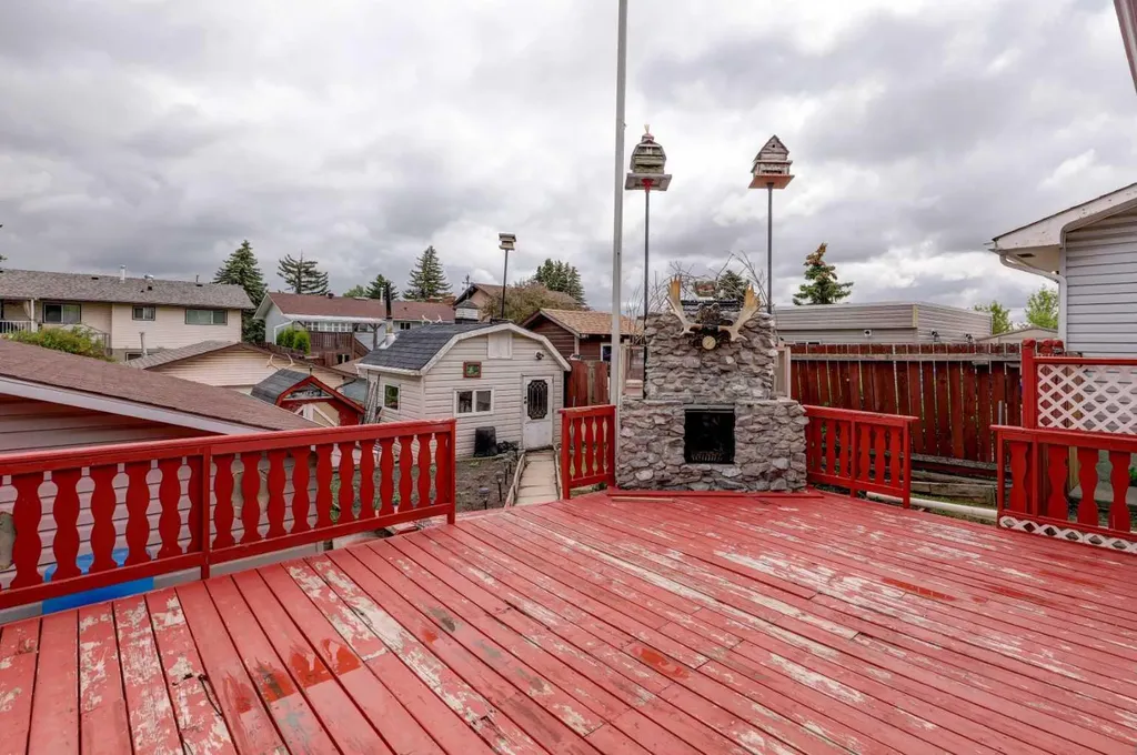 3444 Temple Way NE Calgary AB T1Y 3B7