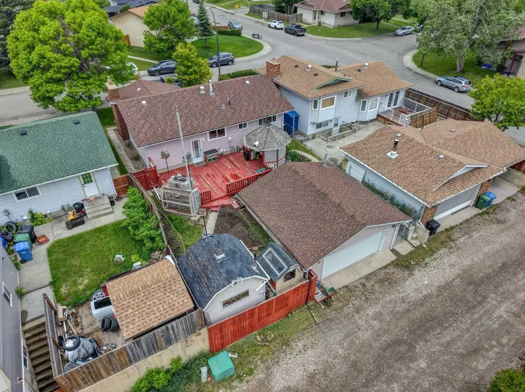3444 Temple Way NE Calgary AB T1Y 3B7