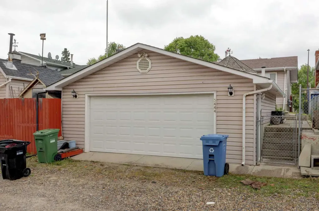 3444 Temple Way NE Calgary AB T1Y 3B7