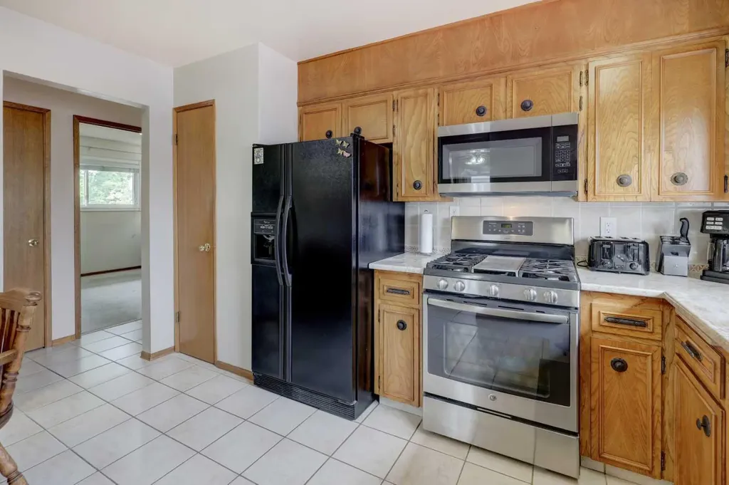 3444 Temple Way NE Calgary AB T1Y 3B7