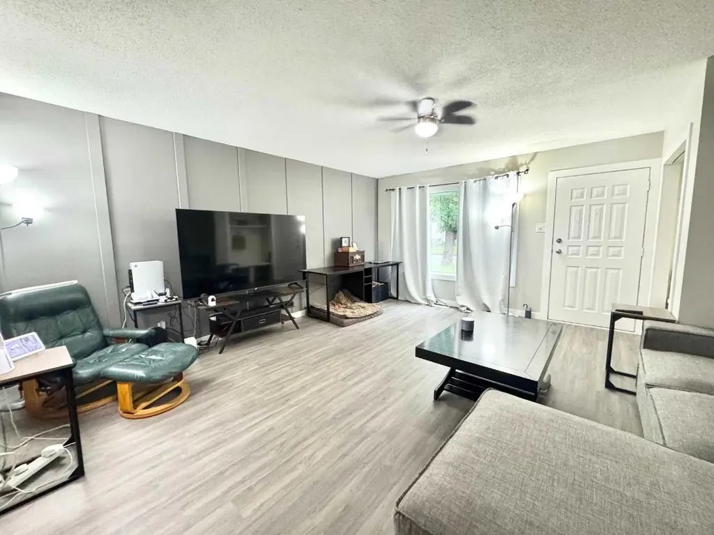640 12 Street N Lethbridge AB T1H 2H1
