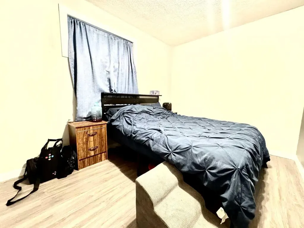 640 12 Street N Lethbridge AB T1H 2H1