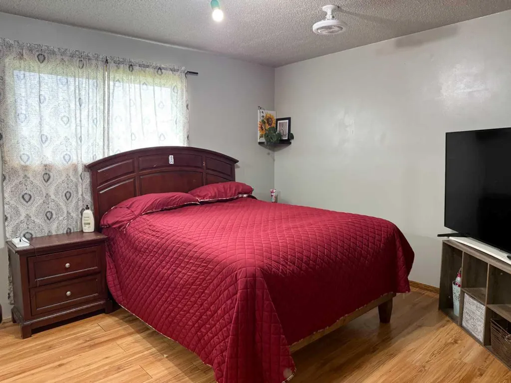 302 5 Avenue W Burdett AB T0K0J0