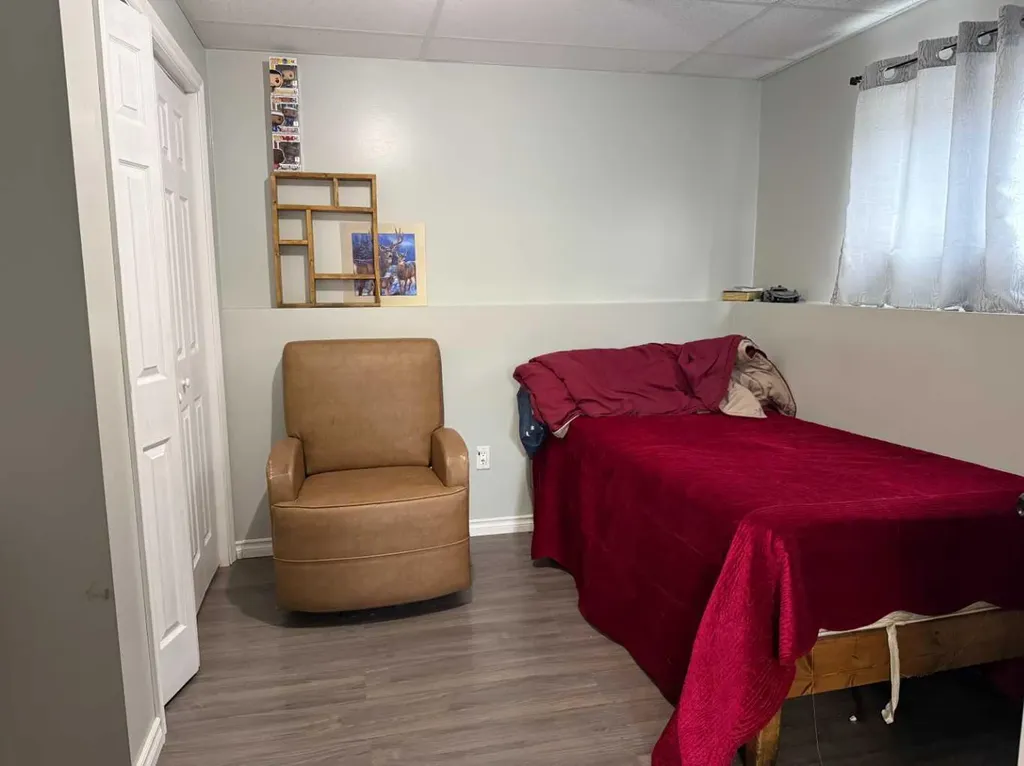 302 5 Avenue W Burdett AB T0K0J0