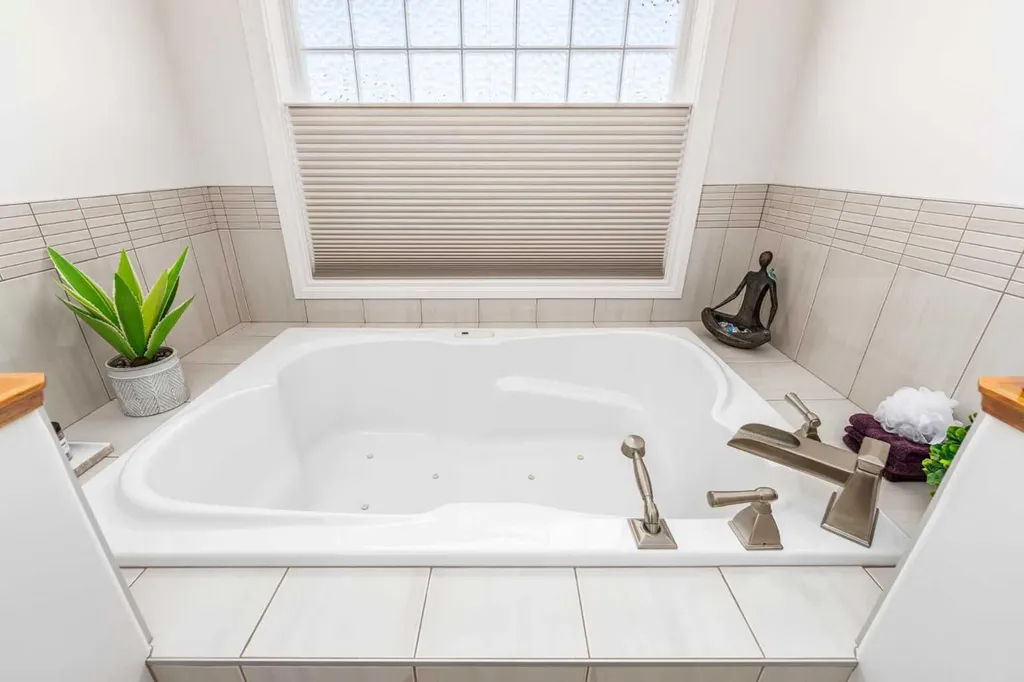 37 Cimarron Park Green Okotoks AB T1S 2K2