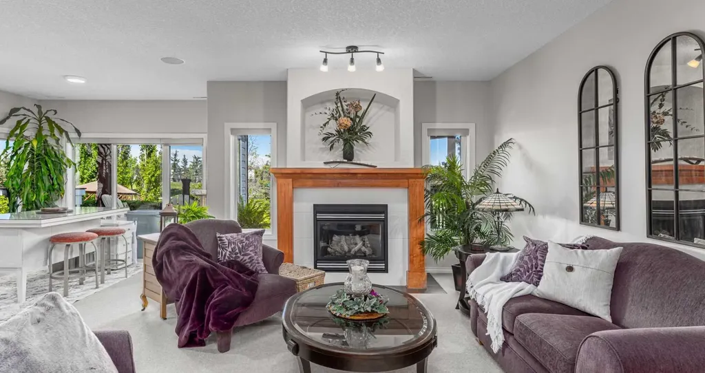 37 Cimarron Park Green Okotoks AB T1S 2K2