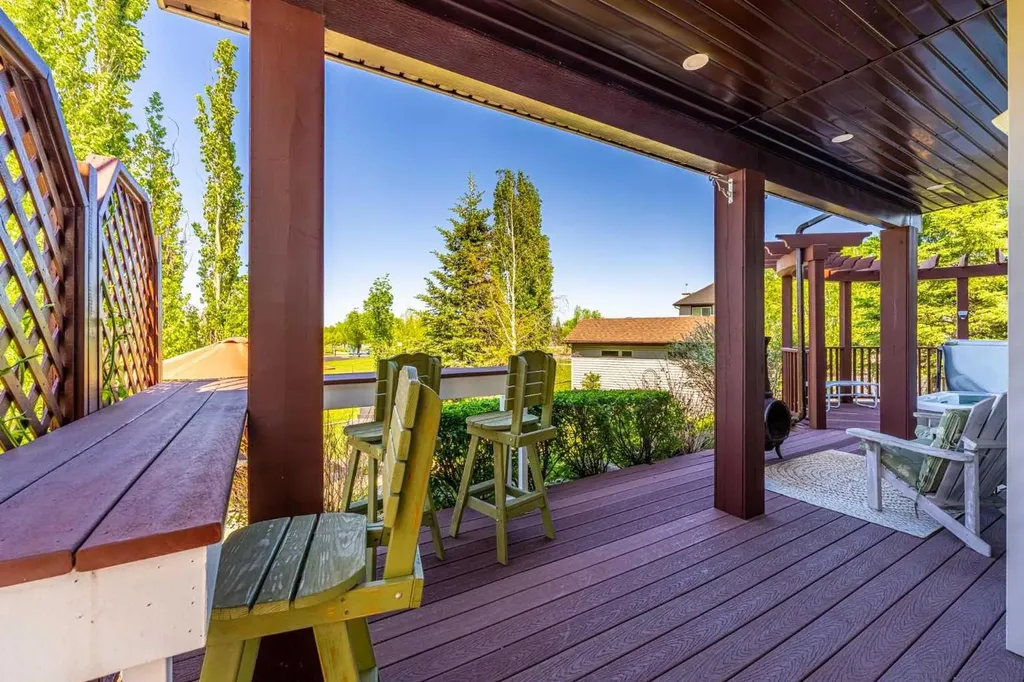37 Cimarron Park Green Okotoks AB T1S 2K2