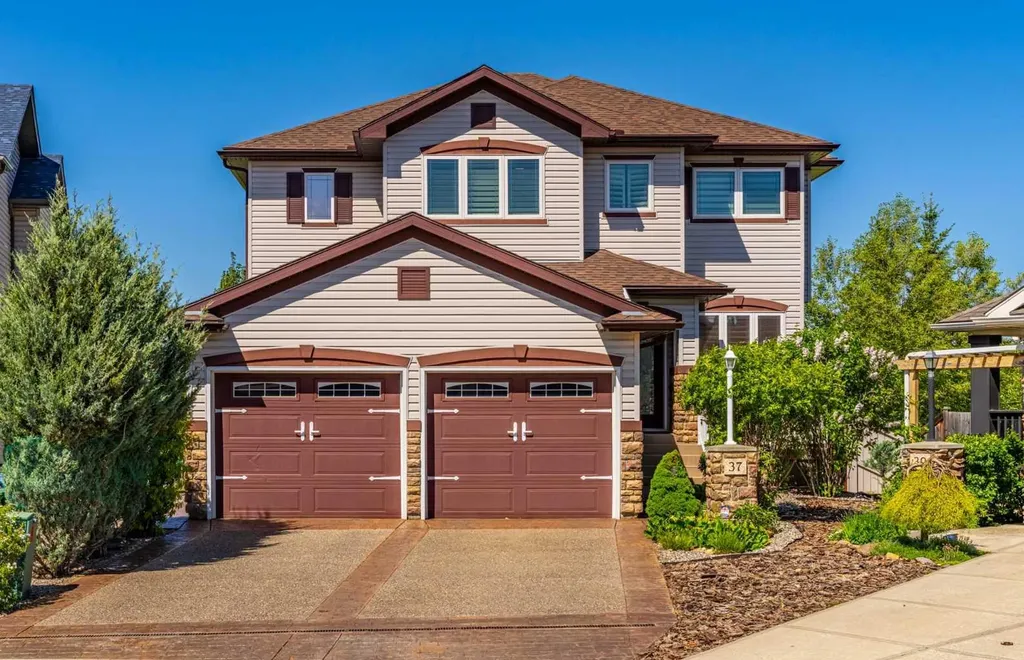 37 Cimarron Park Green Okotoks AB T1S 2K2