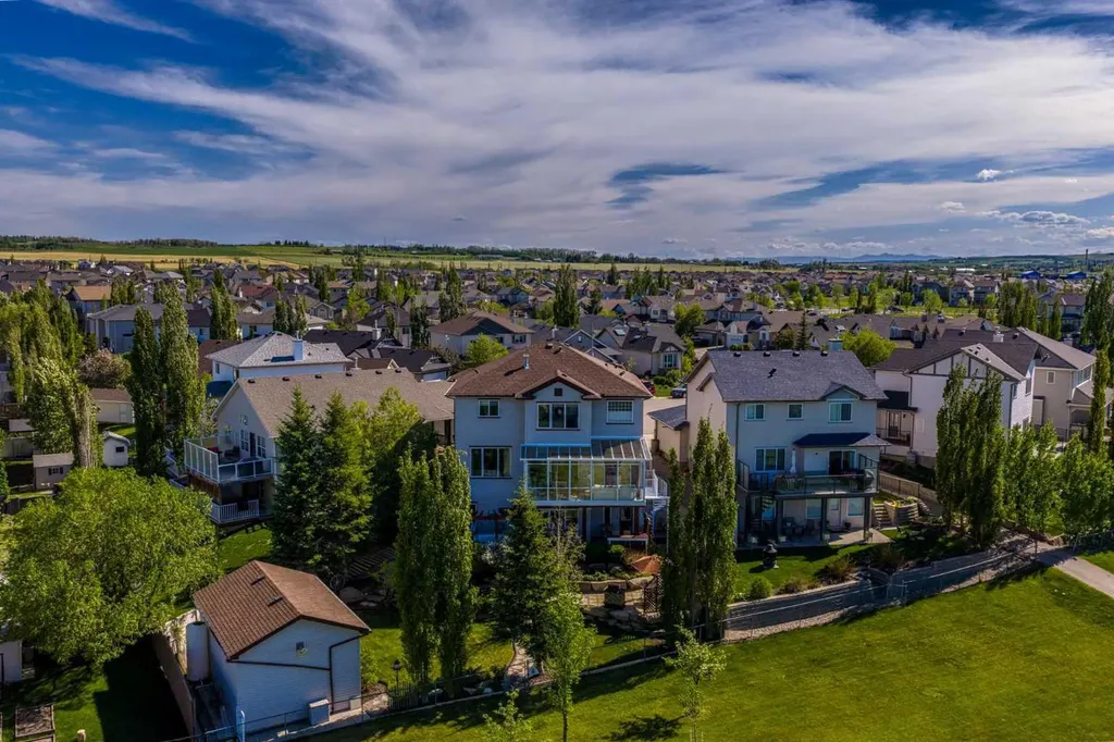 37 Cimarron Park Green Okotoks AB T1S 2K2