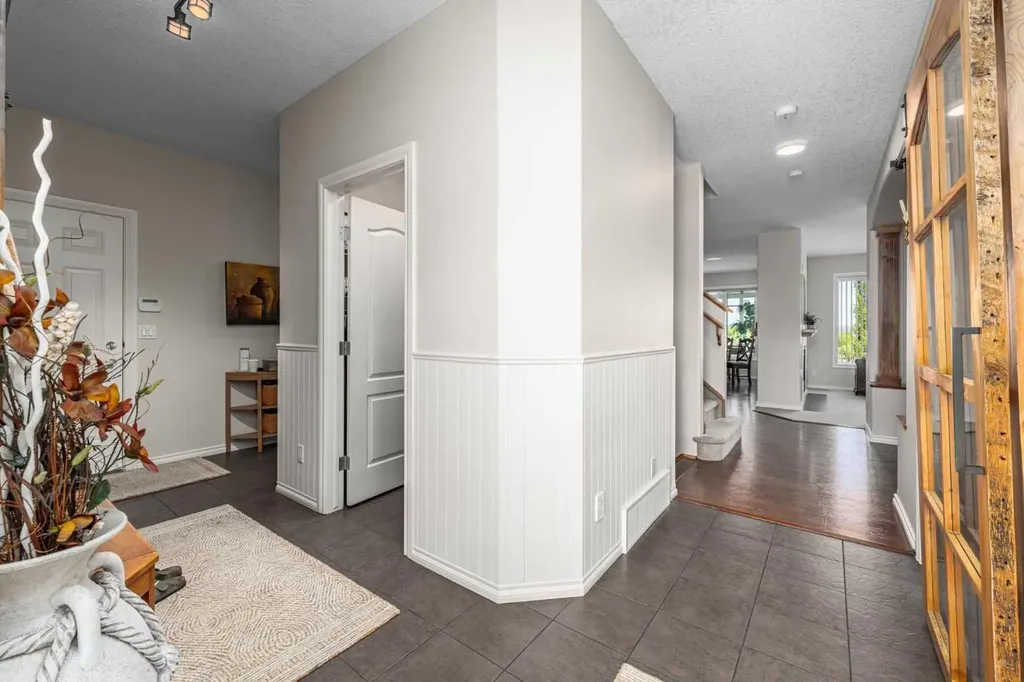 37 Cimarron Park Green Okotoks AB T1S 2K2