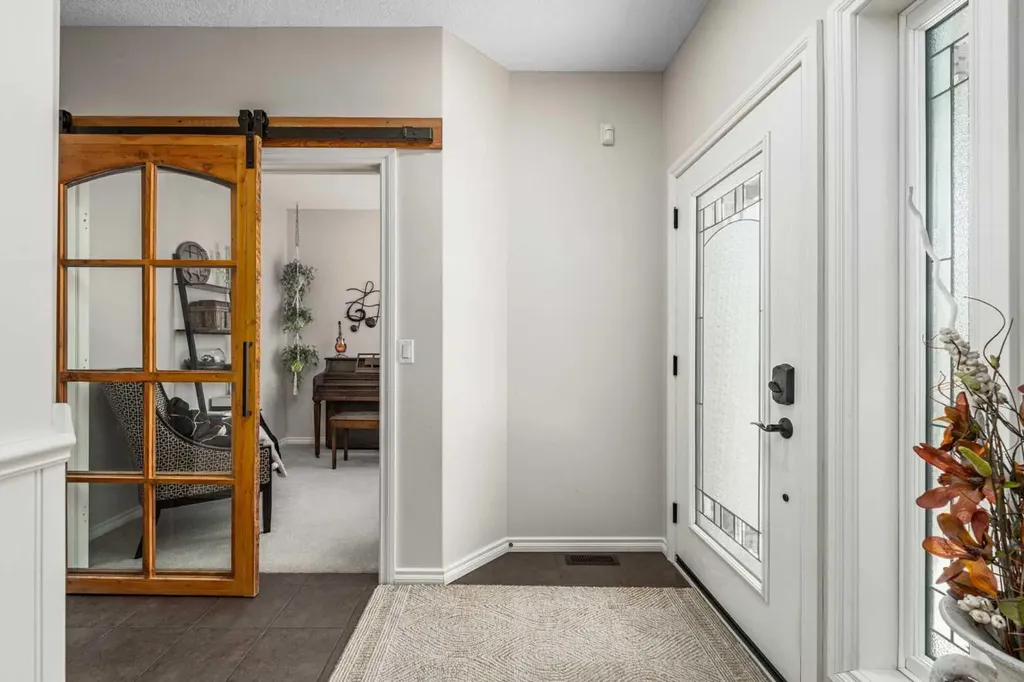 37 Cimarron Park Green Okotoks AB T1S 2K2