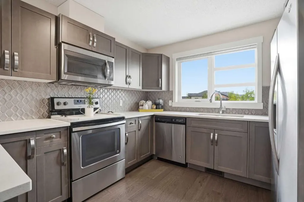 2461 Baysprings SW Airdrie AB T4B4C6