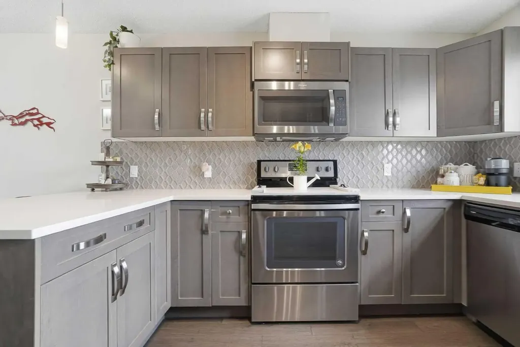 2461 Baysprings SW Airdrie AB T4B4C6