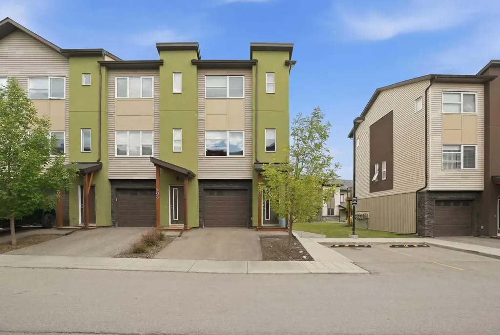 2461 Baysprings SW Airdrie AB T4B4C6