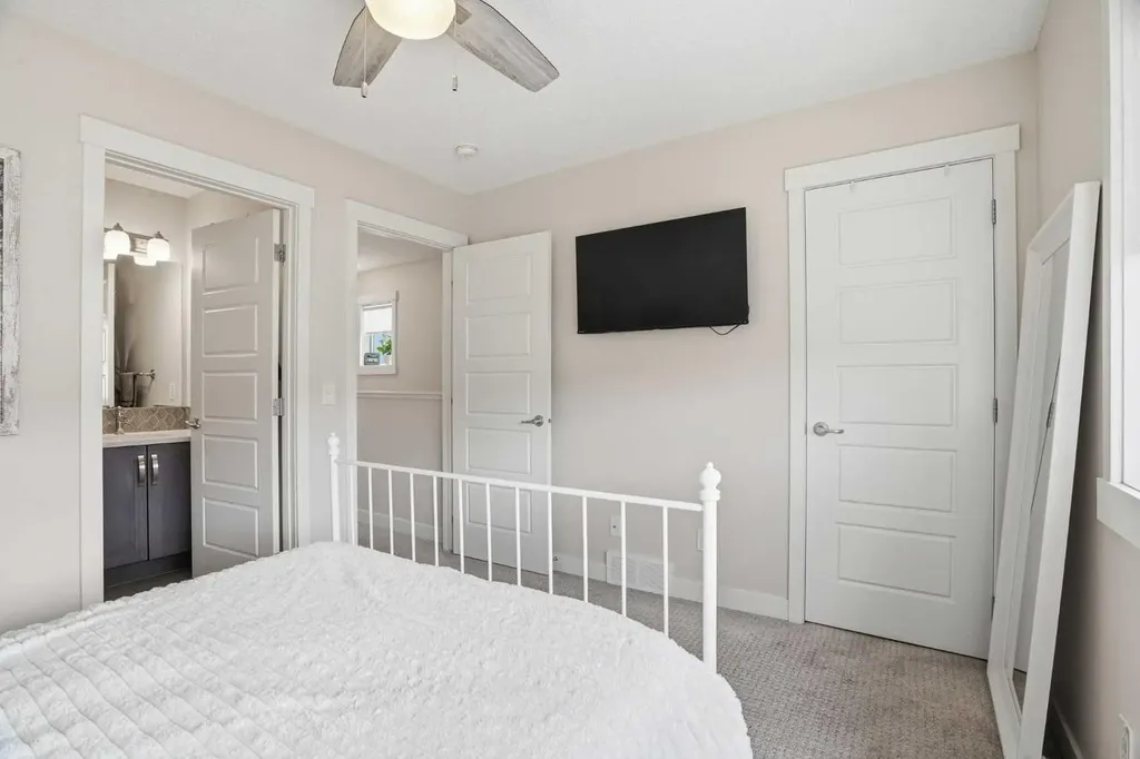 2461 Baysprings SW Airdrie AB T4B4C6