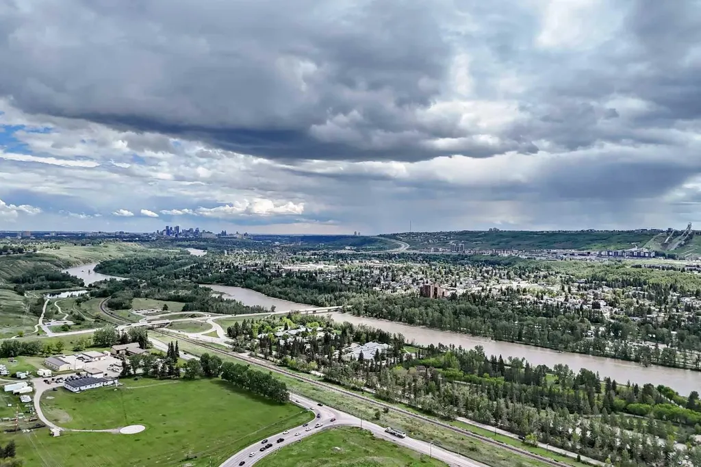 78 Scimitar View NW Calgary AB T3L 2B5