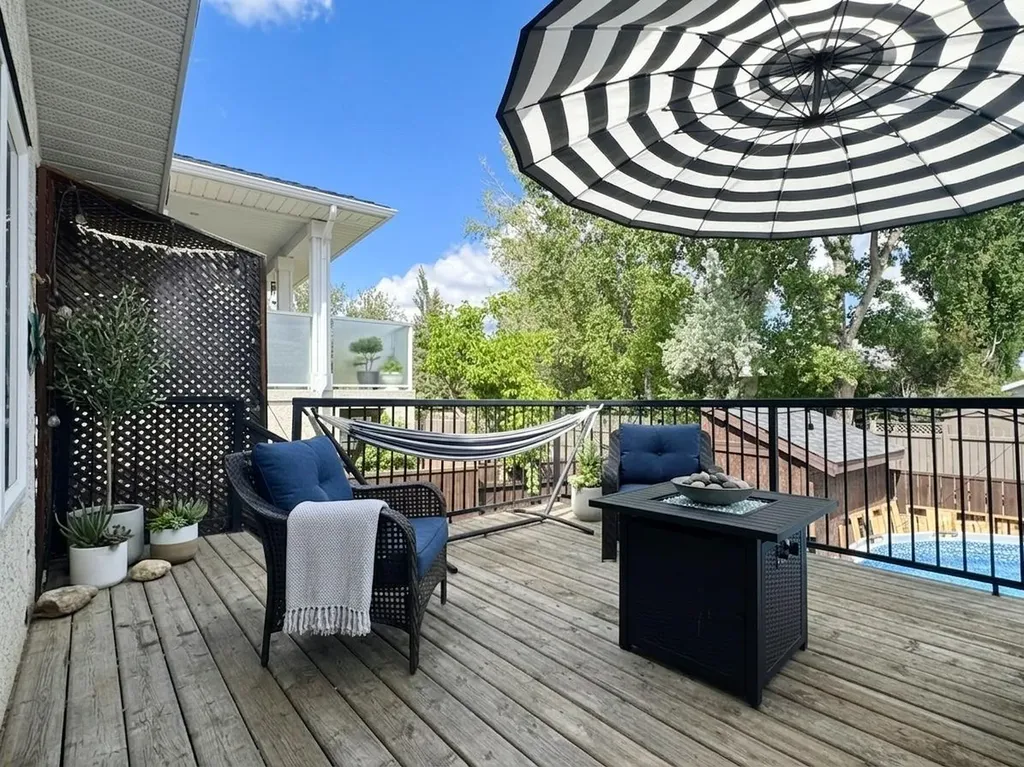 93 Heritage Crescent W Lethbridge AB T1K 6X2