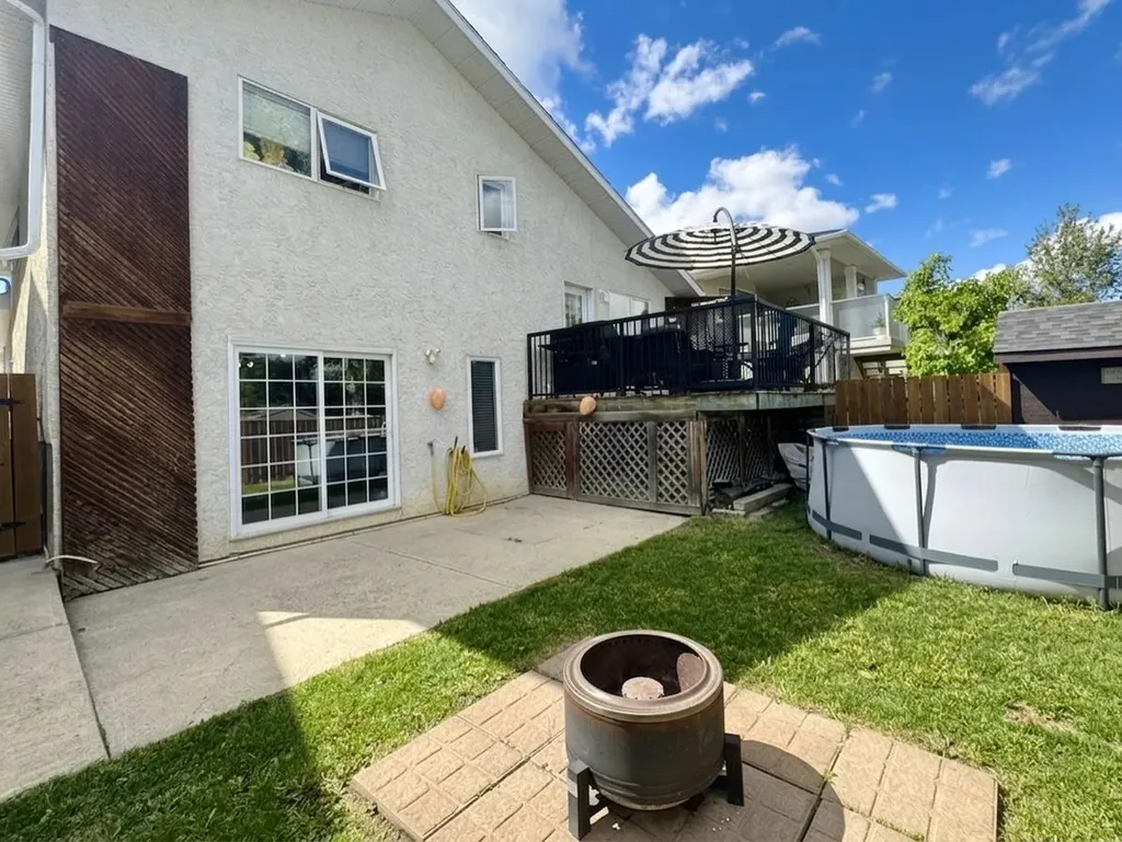 93 Heritage Crescent W Lethbridge AB T1K 6X2