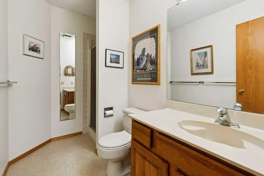 839 Royal Avenue SW Calgary AB T2T 0L4