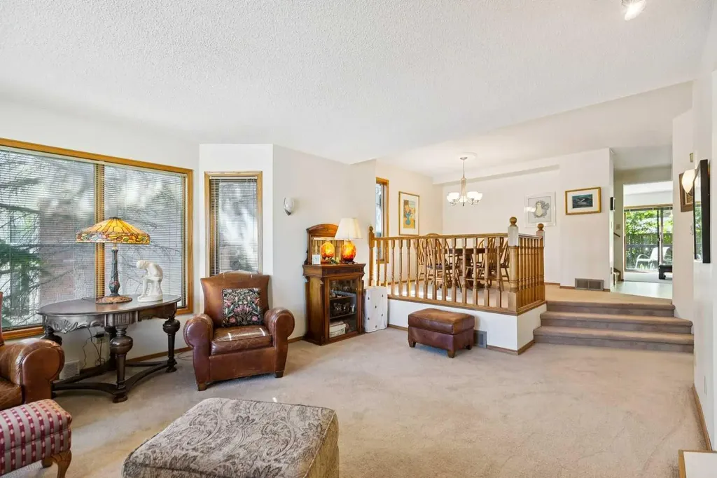 839 Royal Avenue SW Calgary AB T2T 0L4