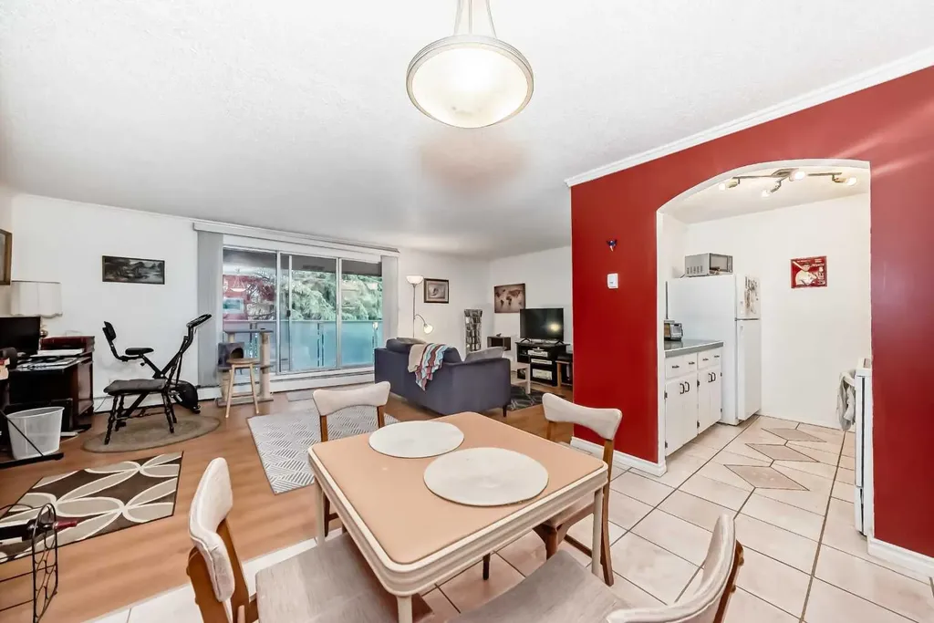 1305 Glenmore Trail Calgary AB T2V 4Y8