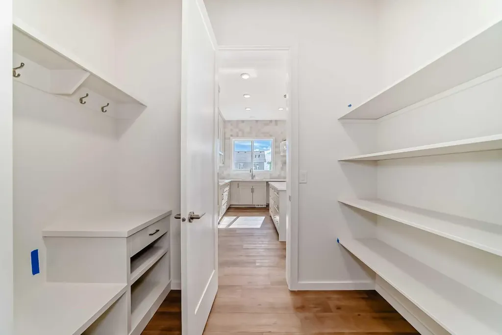 46 Verdure Place SW Calgary AB T2Y 1C9